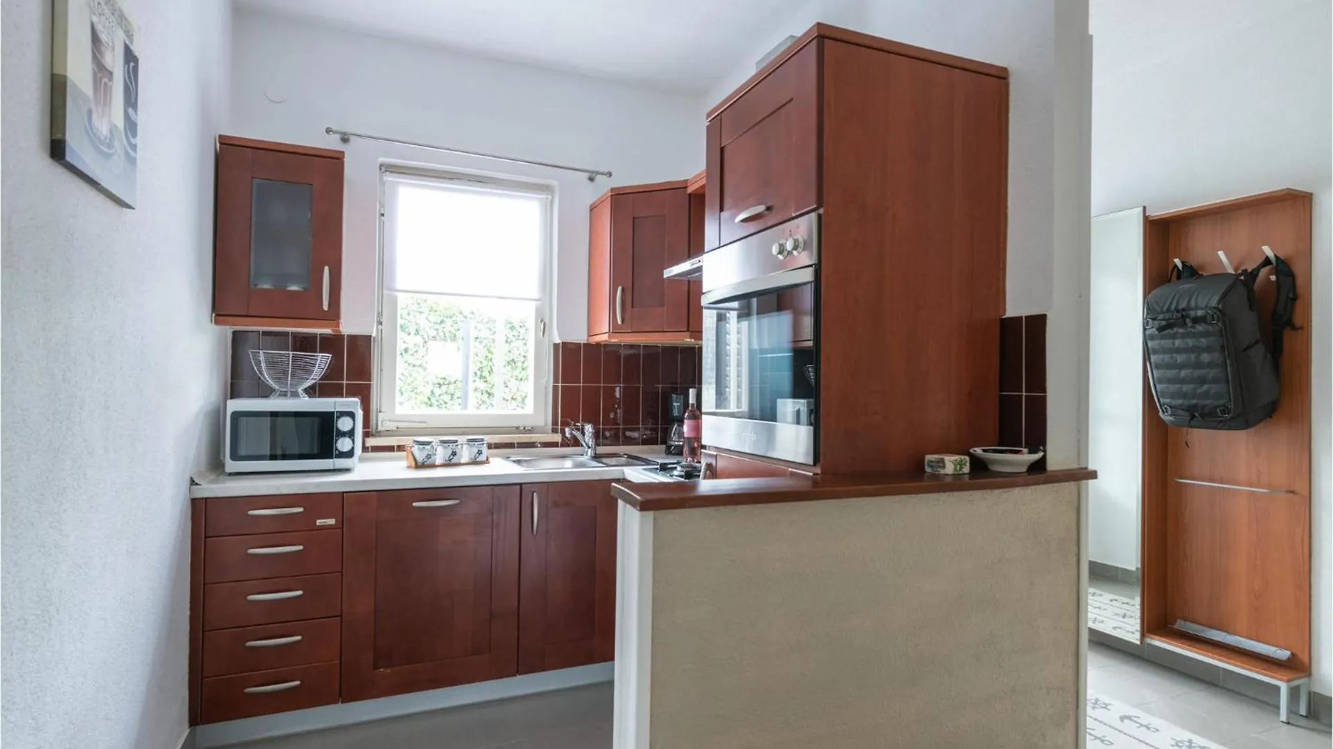 Lovely Home In Labin With Kitchen Feriehus