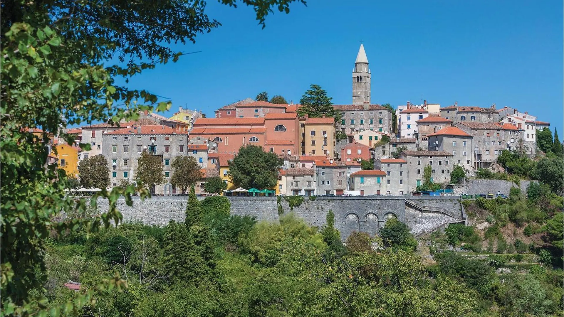 Feriehus Lovely Home In Labin With Kitchen